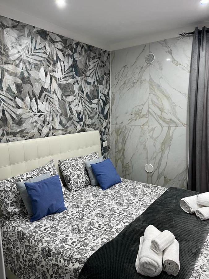 Suite Nicolai 165 Bari Exterior foto
